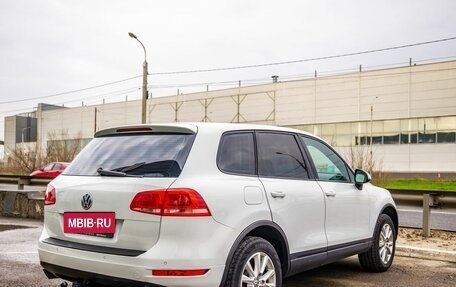 Volkswagen Touareg III, 2012 год, 1 988 000 рублей, 7 фотография