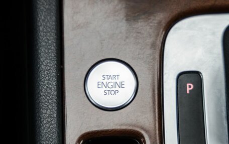 Volkswagen Touareg III, 2012 год, 1 988 000 рублей, 26 фотография