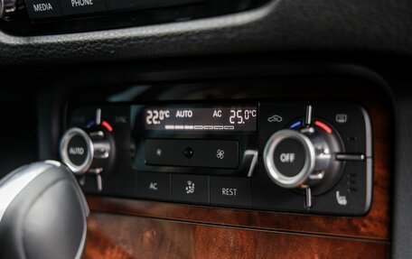 Volkswagen Touareg III, 2012 год, 1 988 000 рублей, 32 фотография