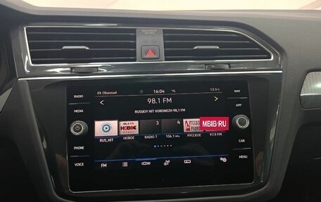 Volkswagen Tiguan II, 2021 год, 3 150 000 рублей, 14 фотография