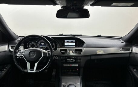 Mercedes-Benz E-Класс, 2013 год, 2 500 000 рублей, 17 фотография