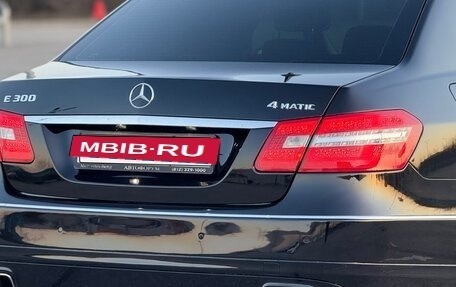 Mercedes-Benz E-Класс, 2012 год, 1 230 000 рублей, 10 фотография