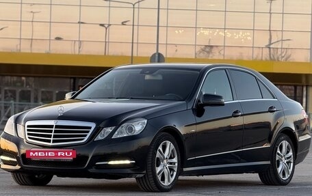 Mercedes-Benz E-Класс, 2012 год, 1 230 000 рублей, 18 фотография