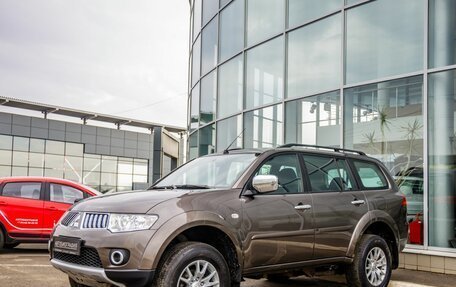 Mitsubishi Pajero Sport II рестайлинг, 2012 год, 1 978 000 рублей, 3 фотография