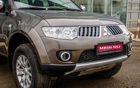 Mitsubishi Pajero Sport II рестайлинг, 2012 год, 1 978 000 рублей, 10 фотография