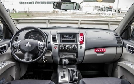 Mitsubishi Pajero Sport II рестайлинг, 2012 год, 1 978 000 рублей, 14 фотография