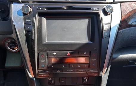 Toyota Camry, 2015 год, 2 150 000 рублей, 11 фотография