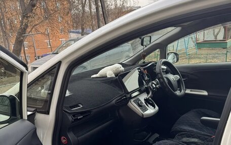 Toyota Wish II, 2013 год, 1 380 000 рублей, 9 фотография