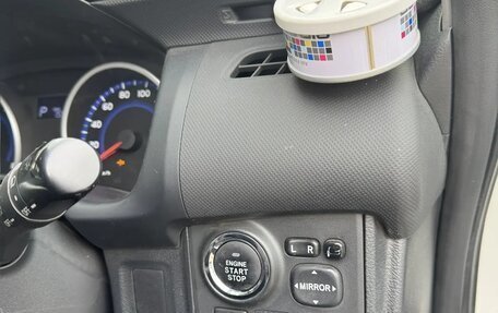 Toyota Wish II, 2013 год, 1 380 000 рублей, 12 фотография