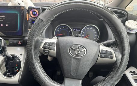 Toyota Wish II, 2013 год, 1 380 000 рублей, 11 фотография