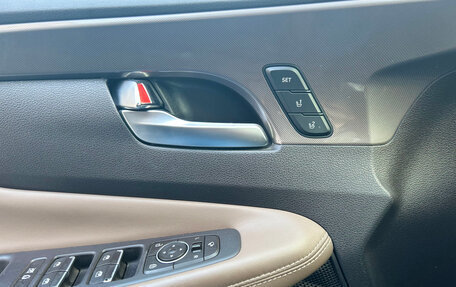 Hyundai Santa Fe IV, 2018 год, 2 999 999 рублей, 13 фотография