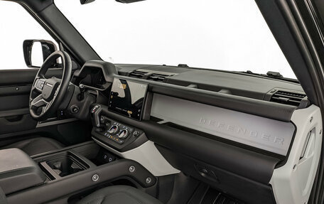 Land Rover Defender II, 2024 год, 11 000 000 рублей, 13 фотография