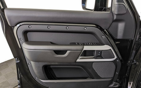 Land Rover Defender II, 2024 год, 11 000 000 рублей, 18 фотография