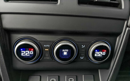 Land Rover Defender II, 2024 год, 11 000 000 рублей, 25 фотография