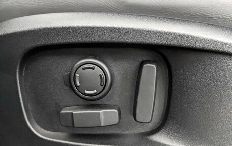 Land Rover Defender II, 2024 год, 11 000 000 рублей, 26 фотография