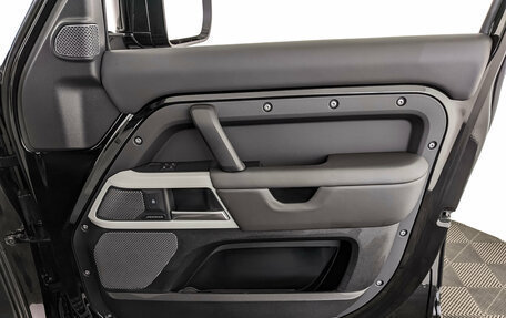 Land Rover Defender II, 2024 год, 11 000 000 рублей, 24 фотография