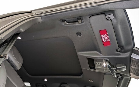 Land Rover Defender II, 2024 год, 11 000 000 рублей, 22 фотография