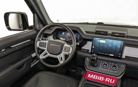 Land Rover Defender II, 2024 год, 11 000 000 рублей, 29 фотография