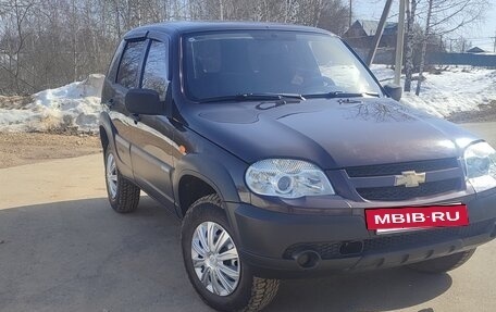 Chevrolet Niva I рестайлинг, 2009 год, 410 000 рублей, 3 фотография