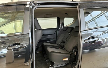 Toyota Sienta II, 2020 год, 1 739 000 рублей, 18 фотография