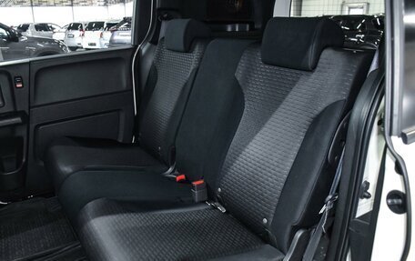 Honda Freed I, 2011 год, 950 000 рублей, 7 фотография