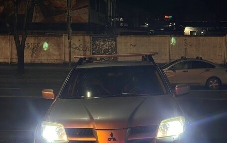 Mitsubishi Outlander III рестайлинг 3, 2006 год, 580 000 рублей, 1 фотография