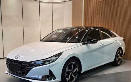 Hyundai Elantra, 2022 год, 1 750 000 рублей, 1 фотография