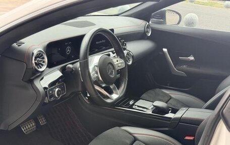 Mercedes-Benz CLA, 2022 год, 2 360 000 рублей, 23 фотография