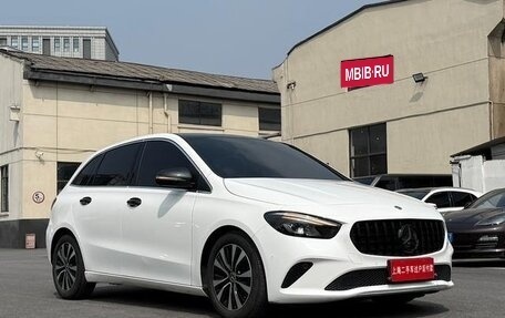 Mercedes-Benz B-Класс, 2022 год, 1 700 000 рублей, 2 фотография