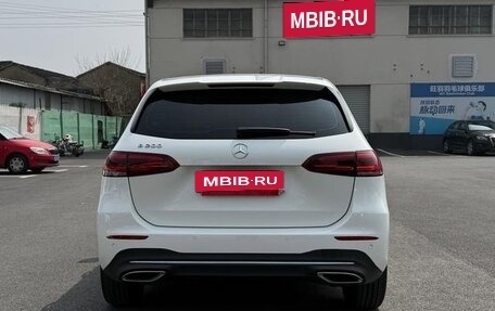 Mercedes-Benz B-Класс, 2022 год, 1 700 000 рублей, 7 фотография