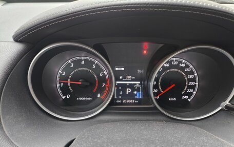 Mitsubishi Outlander III рестайлинг 3, 2010 год, 1 100 000 рублей, 13 фотография