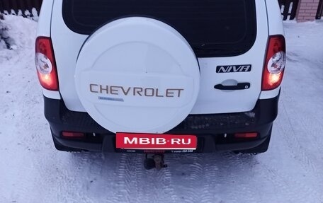 Chevrolet Niva I рестайлинг, 2019 год, 750 000 рублей, 5 фотография