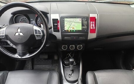 Mitsubishi Outlander III рестайлинг 3, 2010 год, 1 100 000 рублей, 7 фотография
