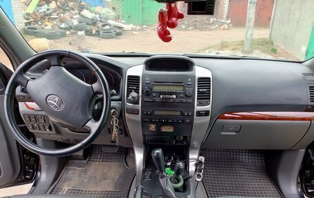 Toyota Land Cruiser Prado 120 рестайлинг, 2006 год, 1 900 000 рублей, 12 фотография