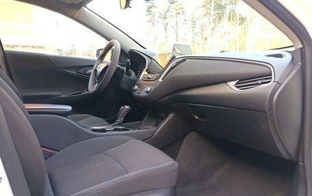 Chevrolet Malibu IX, 2019 год, 1 180 000 рублей, 16 фотография