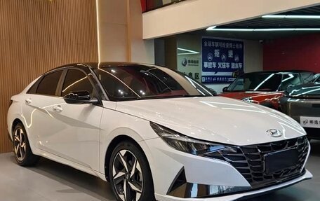 Hyundai Elantra, 2022 год, 1 750 000 рублей, 4 фотография