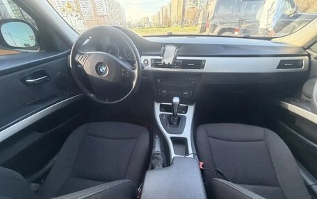 BMW 3 серия, 2009 год, 750 000 рублей, 10 фотография