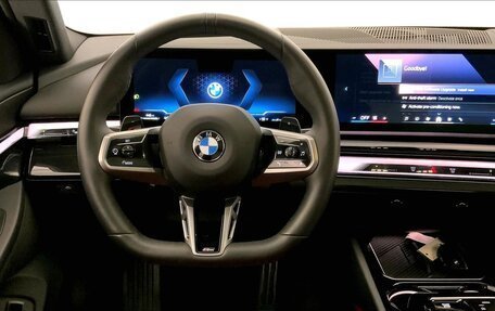 BMW 5 серия, 2024 год, 10 974 391 рублей, 9 фотография