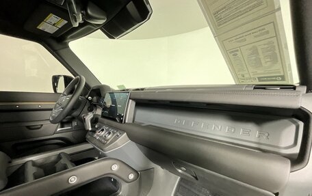 Land Rover Defender II, 2026 год, 10 409 626 рублей, 15 фотография