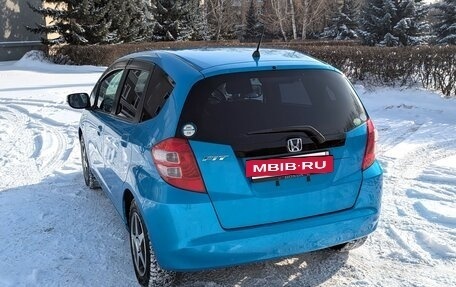 Honda Fit III, 2010 год, 690 000 рублей, 4 фотография