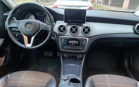 Mercedes-Benz GLA, 2014 год, 1 750 000 рублей, 16 фотография