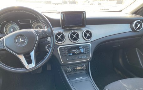 Mercedes-Benz GLA, 2014 год, 1 750 000 рублей, 29 фотография