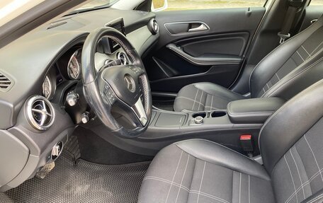 Mercedes-Benz GLA, 2014 год, 1 750 000 рублей, 24 фотография