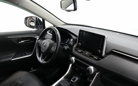 Toyota RAV4, 2020 год, 3 790 000 рублей, 10 фотография