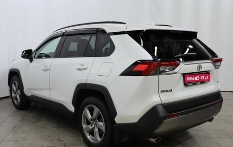 Toyota RAV4, 2020 год, 3 790 000 рублей, 6 фотография