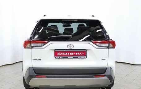 Toyota RAV4, 2020 год, 3 790 000 рублей, 5 фотография