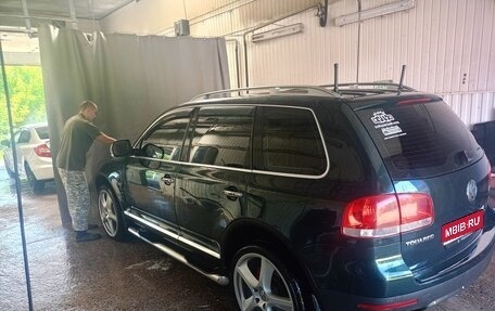 Volkswagen Touareg III, 2003 год, 650 000 рублей, 1 фотография