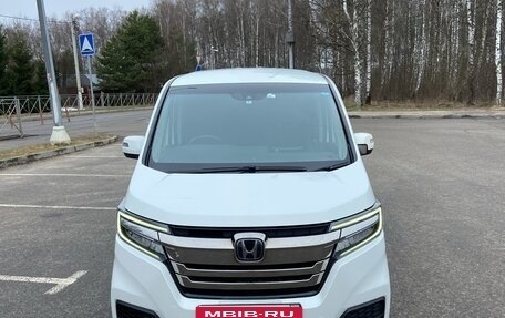 Honda Stepwgn IV, 2017 год, 2 230 000 рублей, 1 фотография