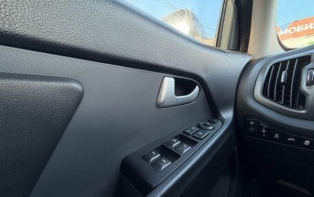 KIA Sportage III, 2010 год, 1 250 000 рублей, 14 фотография