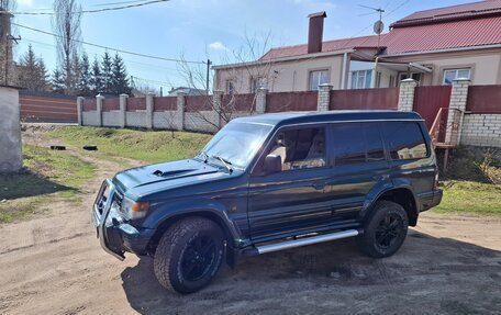 Mitsubishi Pajero III рестайлинг, 1996 год, 980 000 рублей, 3 фотография